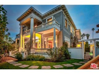 2400 Gramercy Pl, Los Angeles, CA 90018-1929