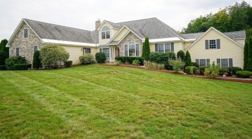 7 Wood Duck Cir, Sandown, NH 03873-2151