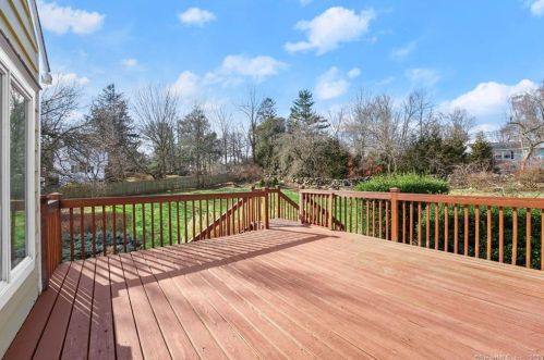 89 Perry Ave, Norwalk CT  06850-1216 exterior