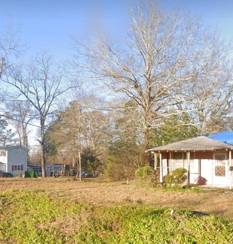 83 Ridgeway Dr, Commerce, GA 30529-1412