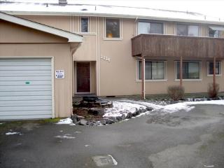 1114 132nd St, Tacoma, WA 98444-2152