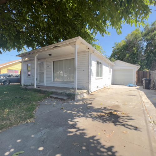 112 Sinclair Ave, Stockton, CA 95215-5132