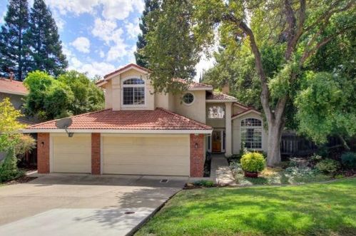 118 Briggs Ranch Dr, Folsom, CA 95630-2242
