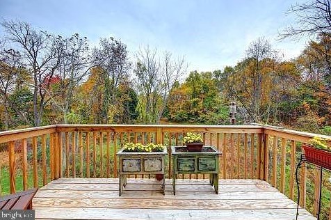 164 Breezewood Dr, Hanover PA  17331 exterior