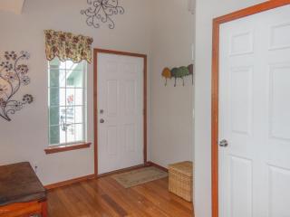2017 56th Ave, Yakima, WA 98903-1199