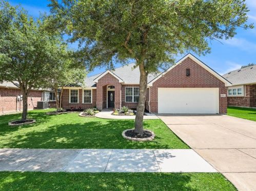 6552 Fairview Dr, Fort Worth TX  76148-1440 exterior