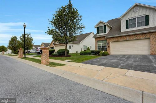 406 Baumgardner Dr, Harrisburg, PA 17112-8951