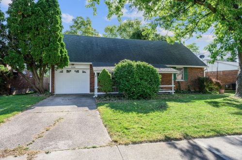 1590 Fawnvista Ln, Cincinnati OH 45246-2039 exterior