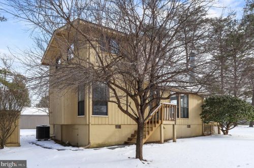283 The Woods Rd, Hedgesville WV  25427-6886 exterior