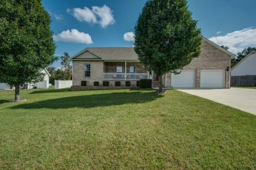 161 Prosperity Dr, Baxter, TN 38544-3622