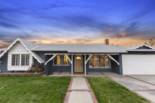 3223 Stonybrook Dr, Anaheim CA  92804-3023 exterior