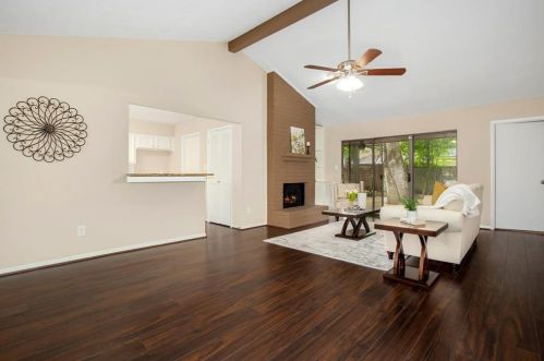 2030 Richmond Dr, Richmond, TX 77406-1235