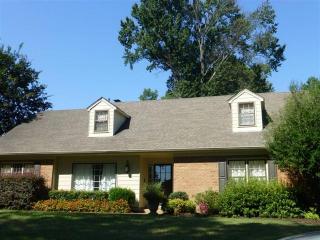 821 Eaton St, Memphis, TN 38120-2810
