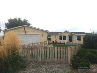 842 Paiute Ct, Eagle Crest, OR 97756-8982