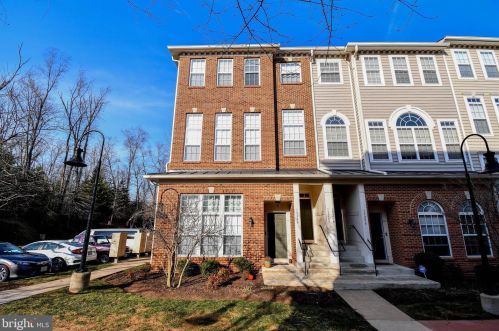 15260 Rosemont Manor Dr, Haymarket, VA 20169-6247