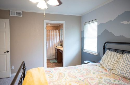 211 Oaklawn Ave, Nocona TX 76255-3109 exterior