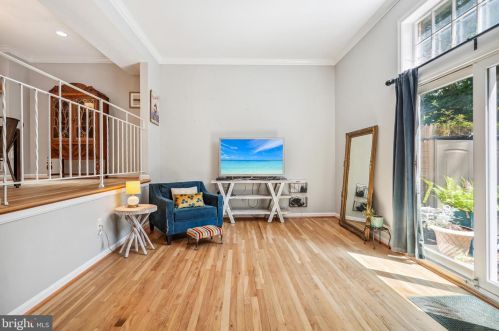 5269 Bradgen Ct, Springfield VA  22151-3524 exterior