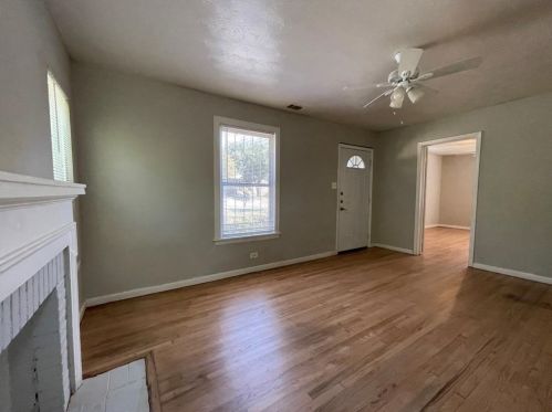 3302 Fairview Ave, Dallas TX  75223-2431 exterior