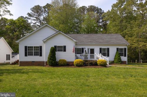 133 Launch Way, Montross, VA 22520-4017
