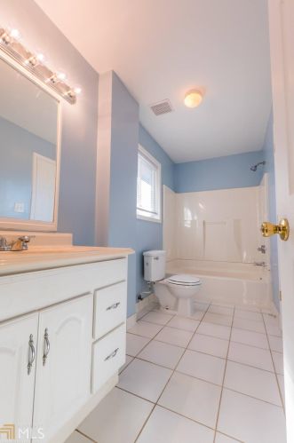 5205 Flemish Ct, Atlanta GA  30349-5210 exterior