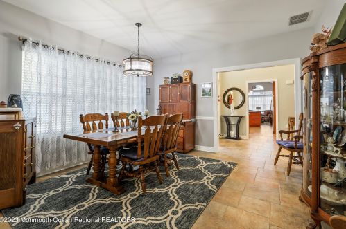 17 Arcadia Dr, Lakehurst NJ  08759-6160 exterior