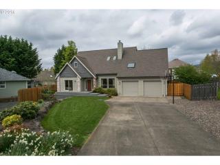 2111 Prospect Dr, Newberg, OR 97132-4010