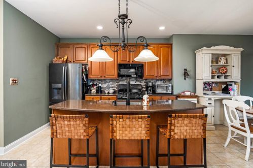 109 George St, Trenton, NJ 08691-4178
