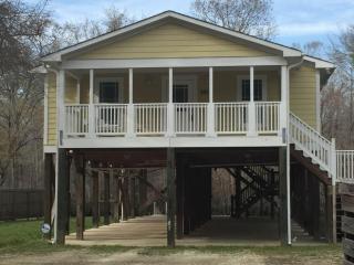 340 Juniper Ln, Moores Creek National Battle, NC 28435-5802