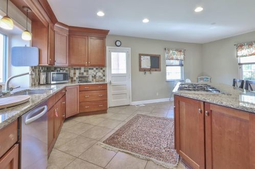 852 Finney Trl, Cincinnati OH 45224-1319 exterior