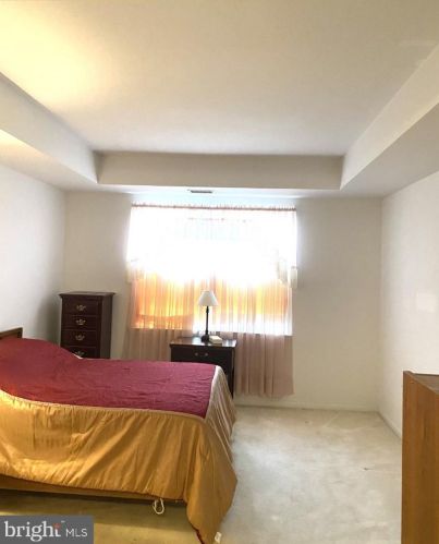 141 Meadowlark Dr, Trenton NJ  08690-3547 exterior