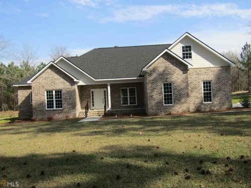 138 Lake Ridge Dr, Statesboro, GA 30458-8513