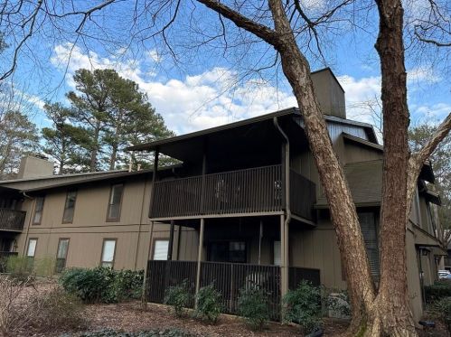 804 Cumberland Ct, Smyrna GA  30080-8652 exterior