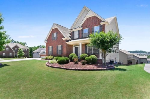 305 Cranbrooke Cir, Suwanee, GA 30024-8593