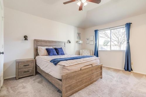 416 Grand Mdw Dr, Fort Worth TX 76108-3905 exterior