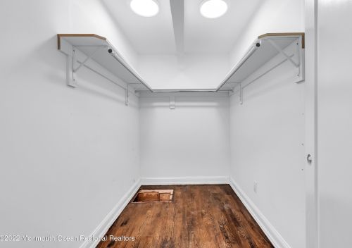 171 Wall St, Tinton Falls NJ  07724-2416 exterior