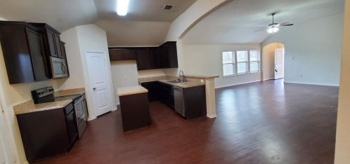 7202 Mistletoe Trl, Granbury TX  76048-3310 exterior