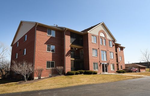 6955 Heritage Cir, Orland Park, IL 60462-5115
