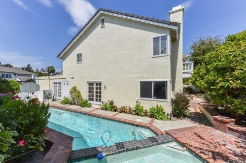 15 Sunrise, Irvine CA  92603-3719 exterior