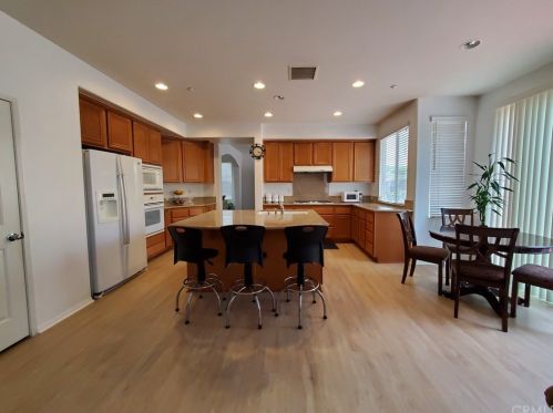 9464 Calico Trl, Riverside CA  92508-6836 exterior