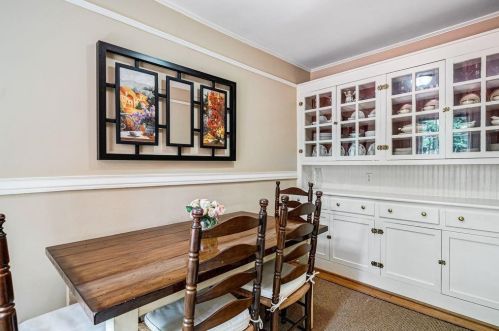 689 Cumberland Cir, Atlanta GA  30306-3256 exterior
