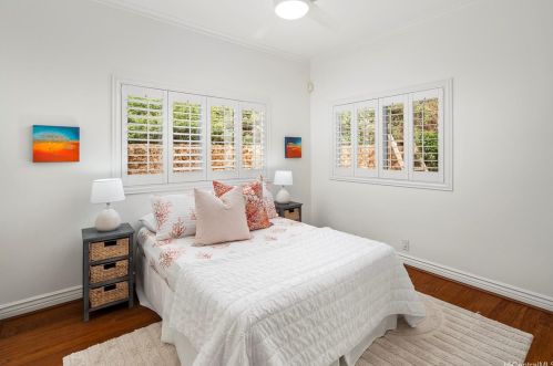 5576 Poola St, Honolulu HI  96821-1565 exterior