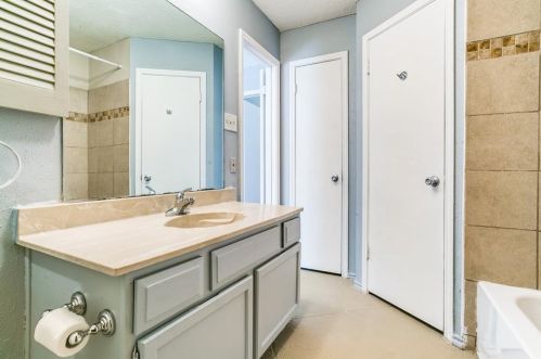 114 Amberway Ln, Garland TX 75040-3755 exterior