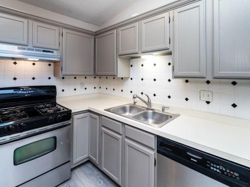 4392 Cinnamon Ridge Trl, Saint Paul MN  55122-3324 exterior