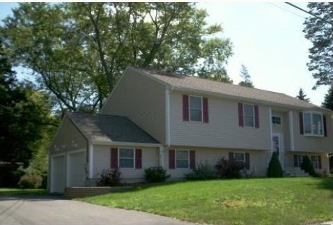 11 Elsie Dr, Providence, RI 02919-3402