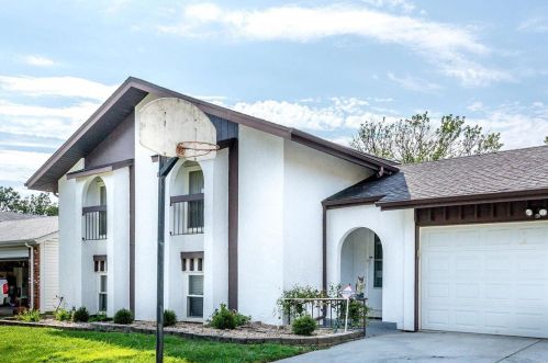 12253 Spring Place Ct, Hazelwood, MO 63043-1421