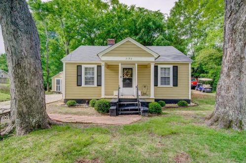 3192 Phedora St, Porterdale, GA 30014-2527