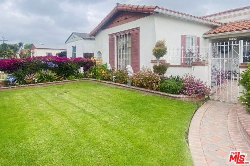 2505 80th St, Inglewood, CA 90305-1406