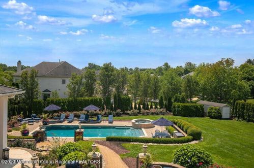 15 Pegasus Dr, Tinton Falls NJ 07724-2875 exterior