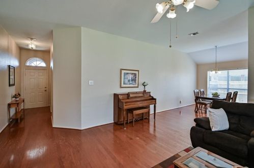 3301 Rustic Meadow Trl, Midlothian TX  76063-5833 exterior