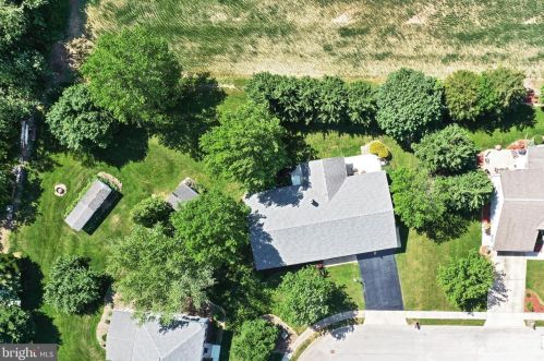 2865 Admire Springs Dr, York PA  17315-4584 exterior